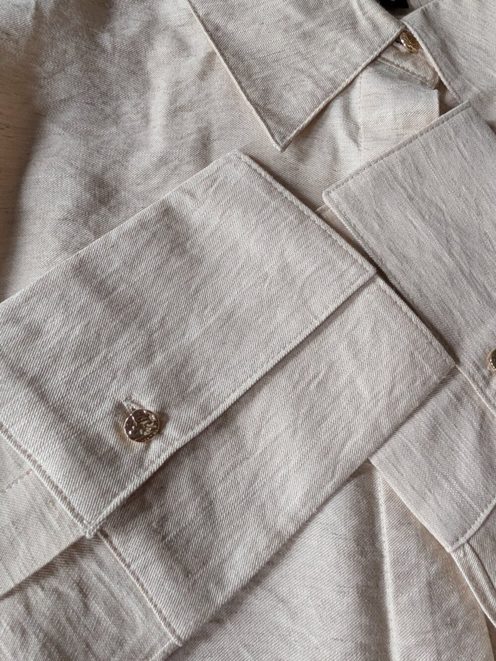 Ladies blouse - Picture 8 of 8